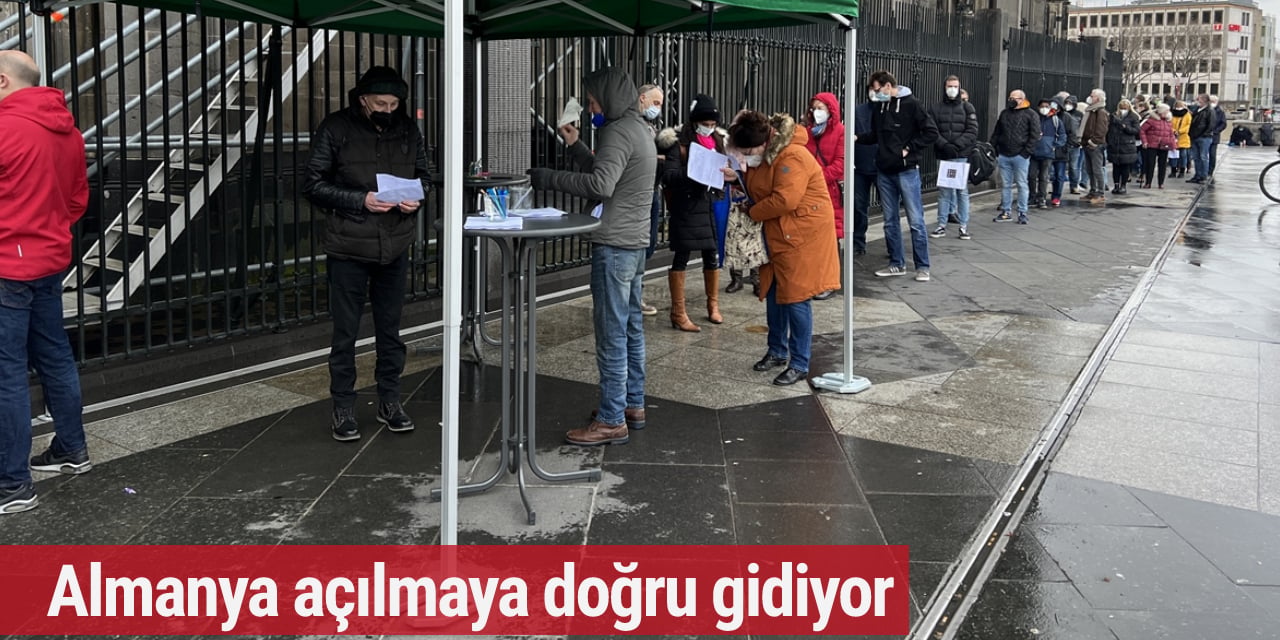 Almanya'da açılma sinyalleri