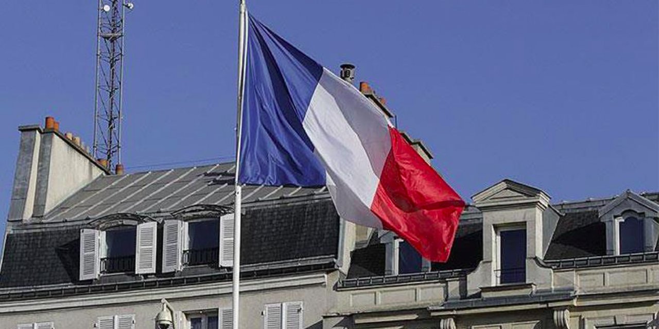 Fransa'da İslami eğitim veren Tarbiya Enstitüsü 'aşırıcılık yasası' kapsamında kapatıldı