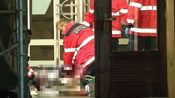 Almanya'da polis bıçaklı saldırganı öldürdü
