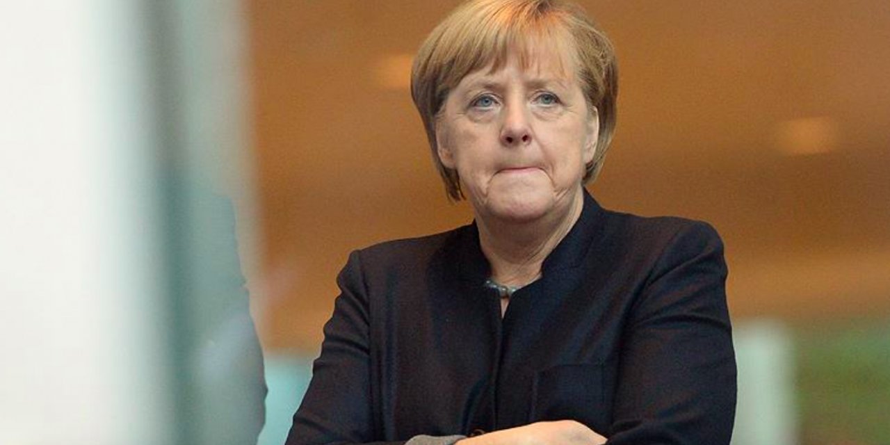 Merkel markette cüzdanını çaldırdı