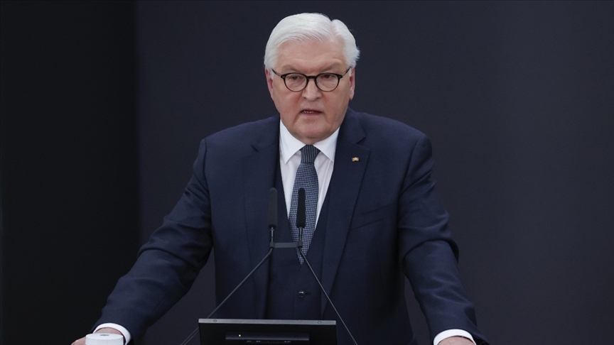 Almanya Cumhurbaşkanı Steinmeier 'den Putin'e "Ukrayna'da savaşı durdurma" çağrısı