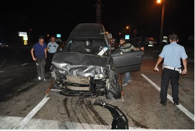 Gurbetçi aile dönüş yolunda kaza yaptı: 1 ölü, 7 yaralı