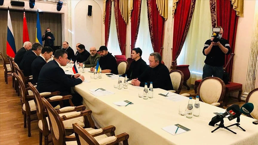 Rusya-Ukrayna savaşı ile ilgili iki ülkenin heyetlerinin görüşmesi sona erdi
