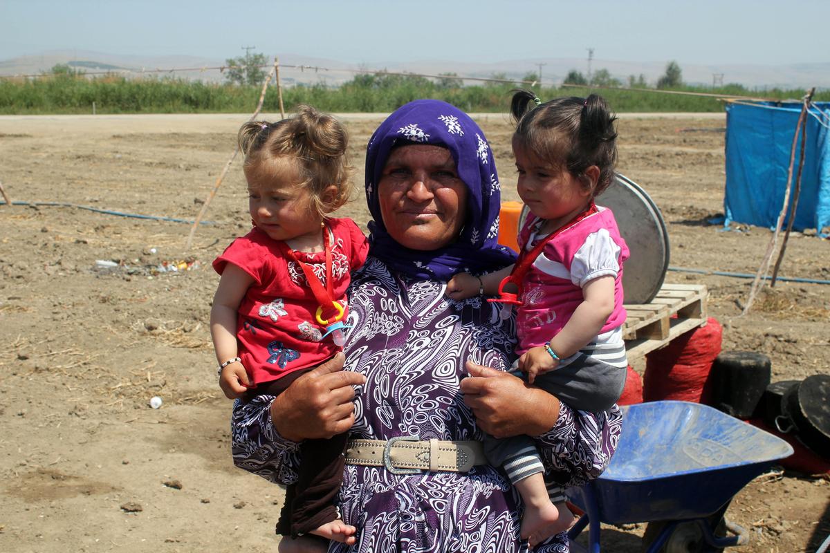 Ekmek parası için 6 ay evlerinden uzak kalıyorlar