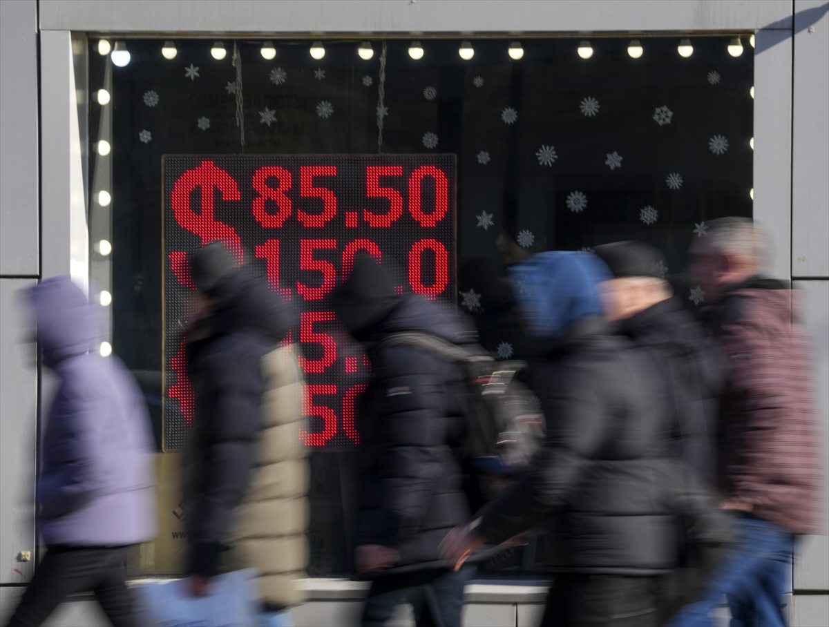 Bilimsel araştırma: Rusya ekonomisini asıl Batı ile ticaret savaşı yaralayacak