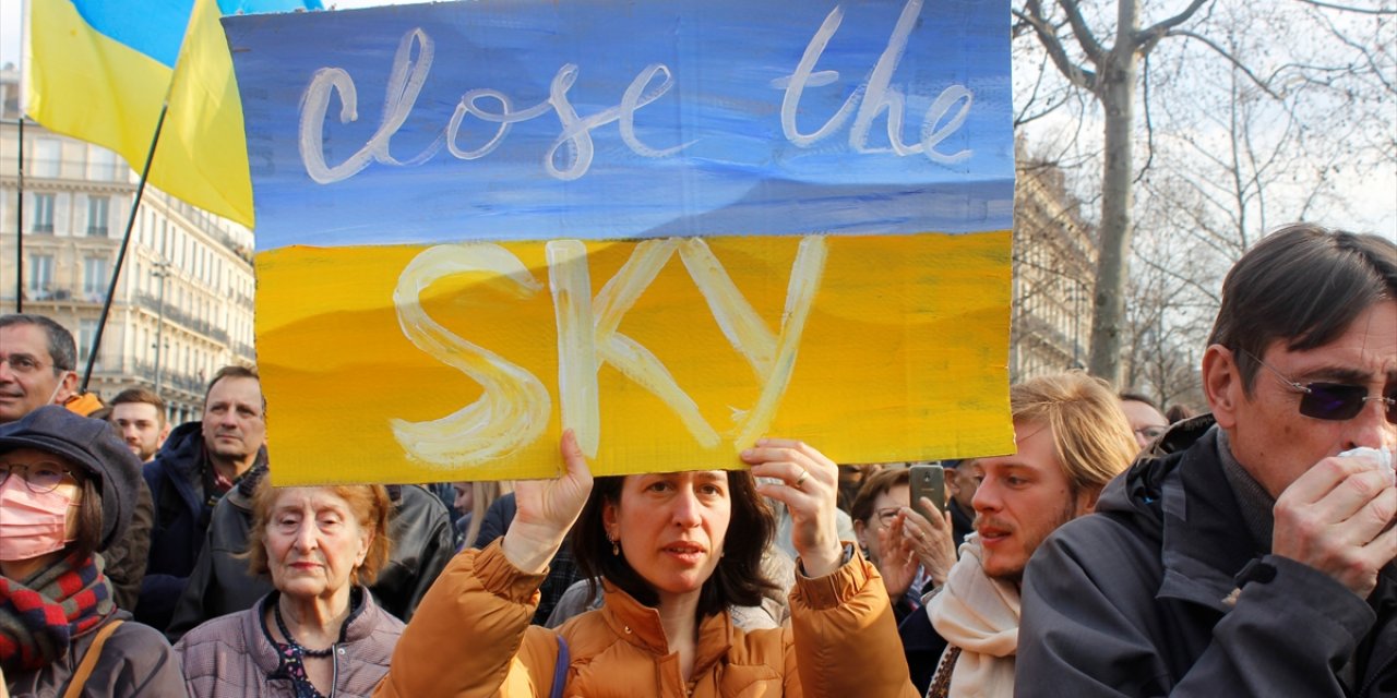 Fransa’da Ukrayna’ya destek gösterileri düzenlendi