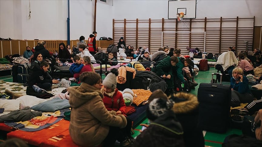 Almanya'daki Türklerden Ukrayna'daki savaştan kaçanlara yardım