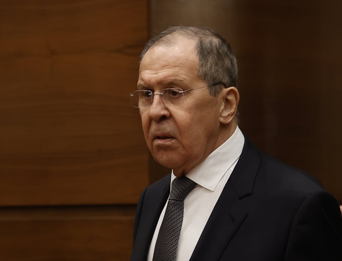 Lavrov, UAEA Başkanı Grossi ile Ukrayna'daki nükleer tesisleri görüştü