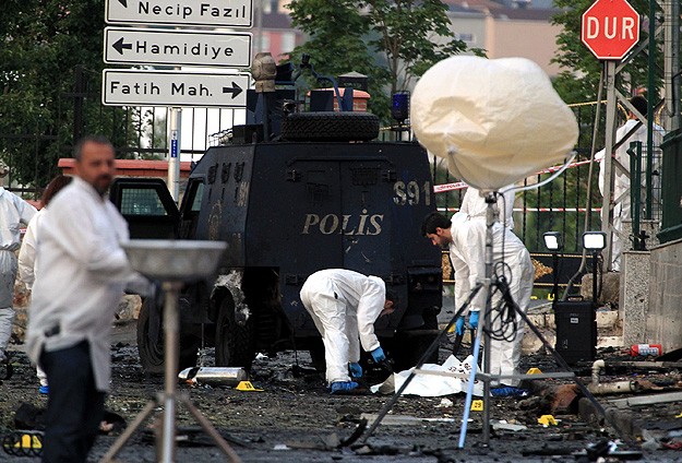 Sultanbeyli'de saldırı: 1 polis şehit