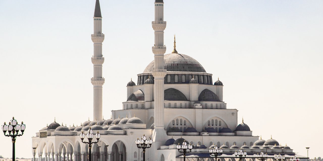 Fransa'da bir cami daha kapatıldı