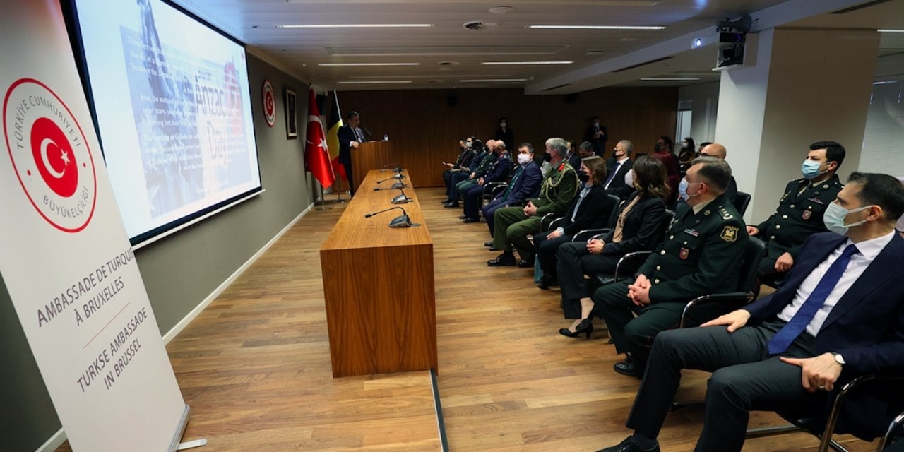 Brüksel'de Çanakkale Deniz Zaferi'nin 107. yıl dönümü dolayısıyla tören düzenlendi