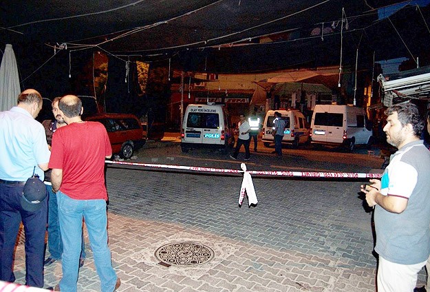 İzmir'de iki patlama