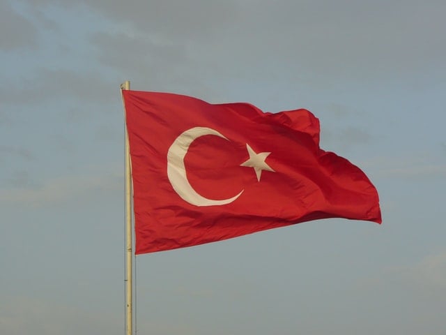 Zararına satılık Türk vatandaşlığı!