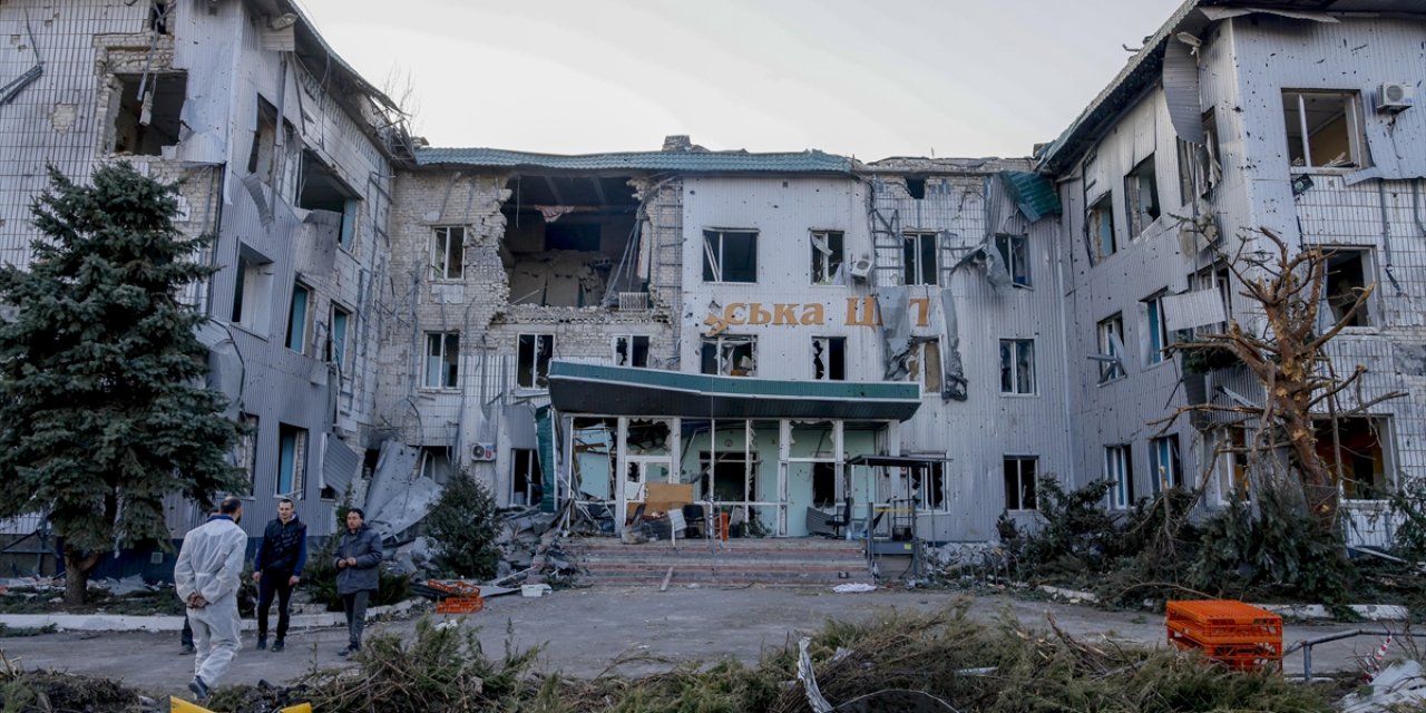Rusya-Ukrayna savaşının şiddeti Donetsk'teki Volnovaha şehrini harabeye çevirdi
