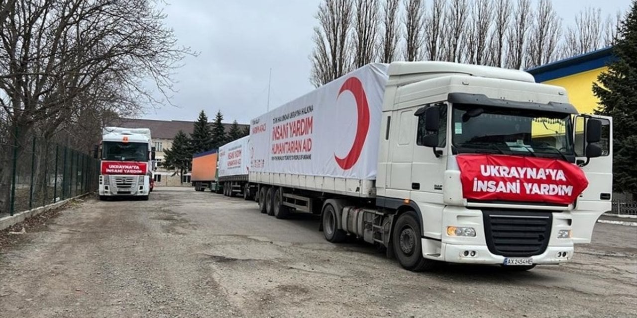 Türk Kızılayının Ukrayna’ya 13 yardım tırı ulaştı