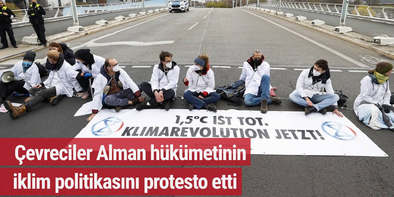 Çevreciler Alman hükümetinin iklim politikasını protesto etti