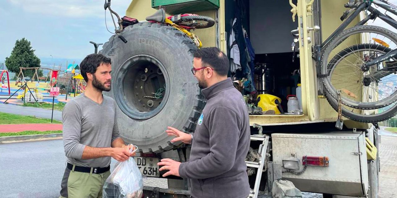 Dünya turunda hastalık nedeniyle mola veren Alman aileye Sakarya Büyükşehir Belediyesi yardım etti