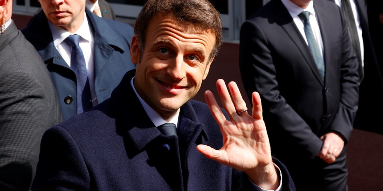Fransa'da cumhurbaşkanı seçimini kaybeden adaylardan Macron için oy çağrısı