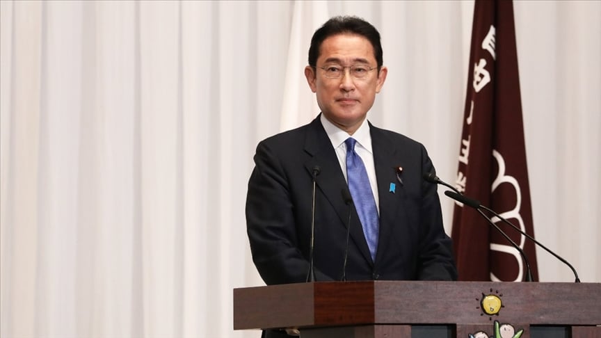 Japonya'dan Putin'in kızları dahil 398 kişiye yaptırım!
