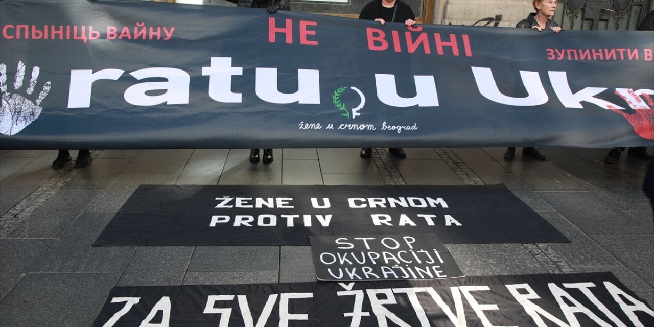 Belgrad'da Ukrayna'ya destek gösterisi