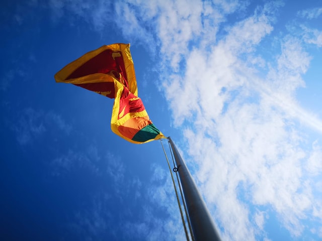 Sri Lanka, yurt dışındaki vatandaşlarından ülkeye para göndermelerini istedi