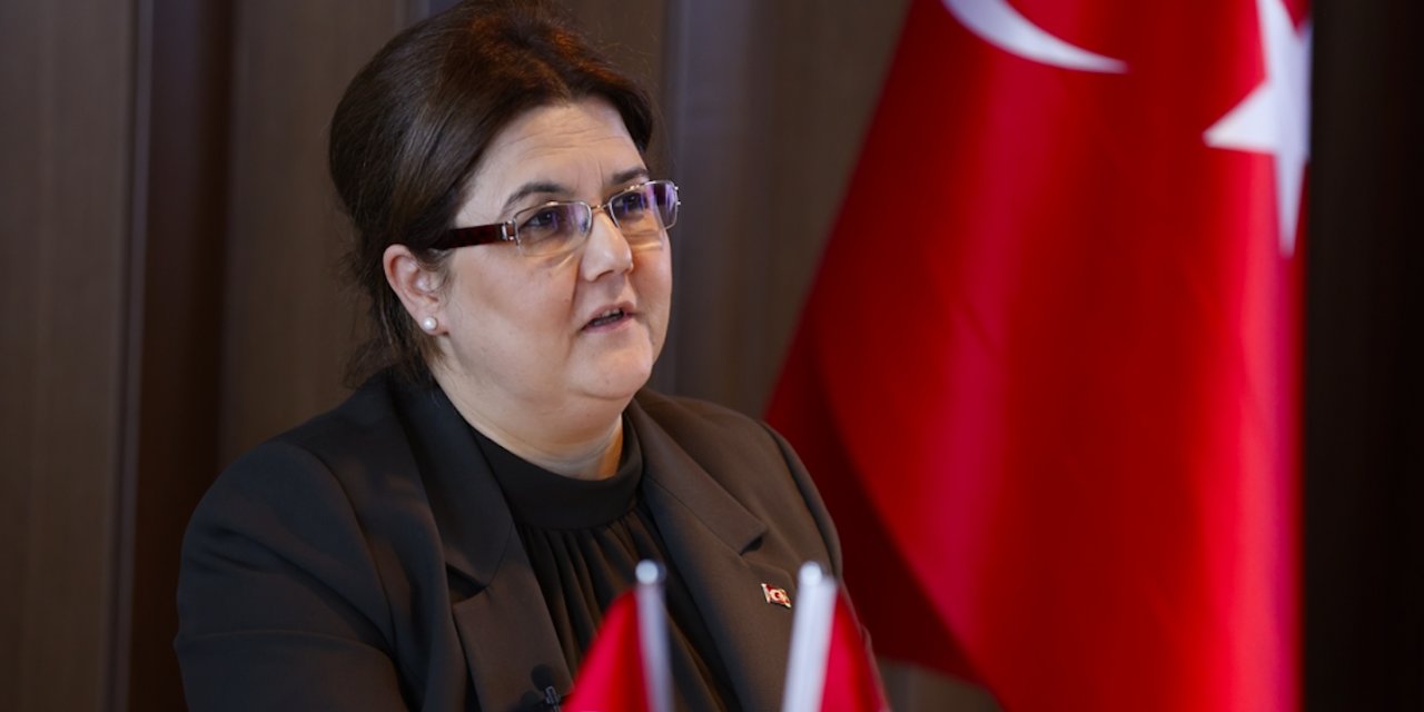 Bakan Yanık Köln kentinde iftara katıldı