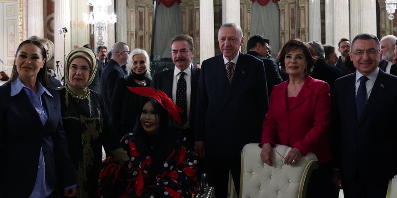 Sanatçılar Erdoğan'ın verdiği iftar davetinde yaşananları anlattı