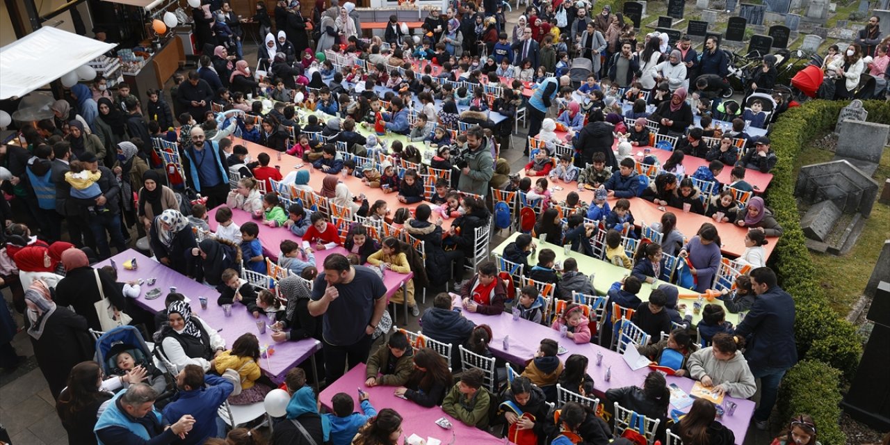 Berlin'de çocuklara özel iftar programı düzenlendi