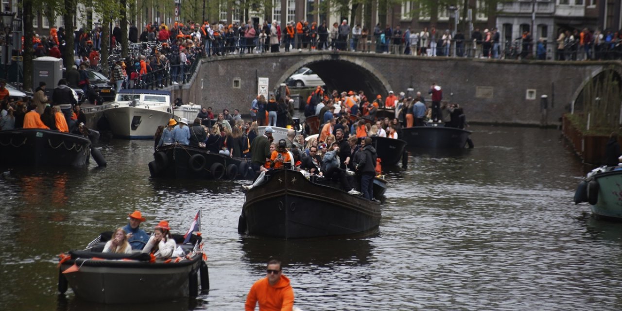 Hollanda'da iki yıl sonra Kral Günü etkinlikleri düzenlendi