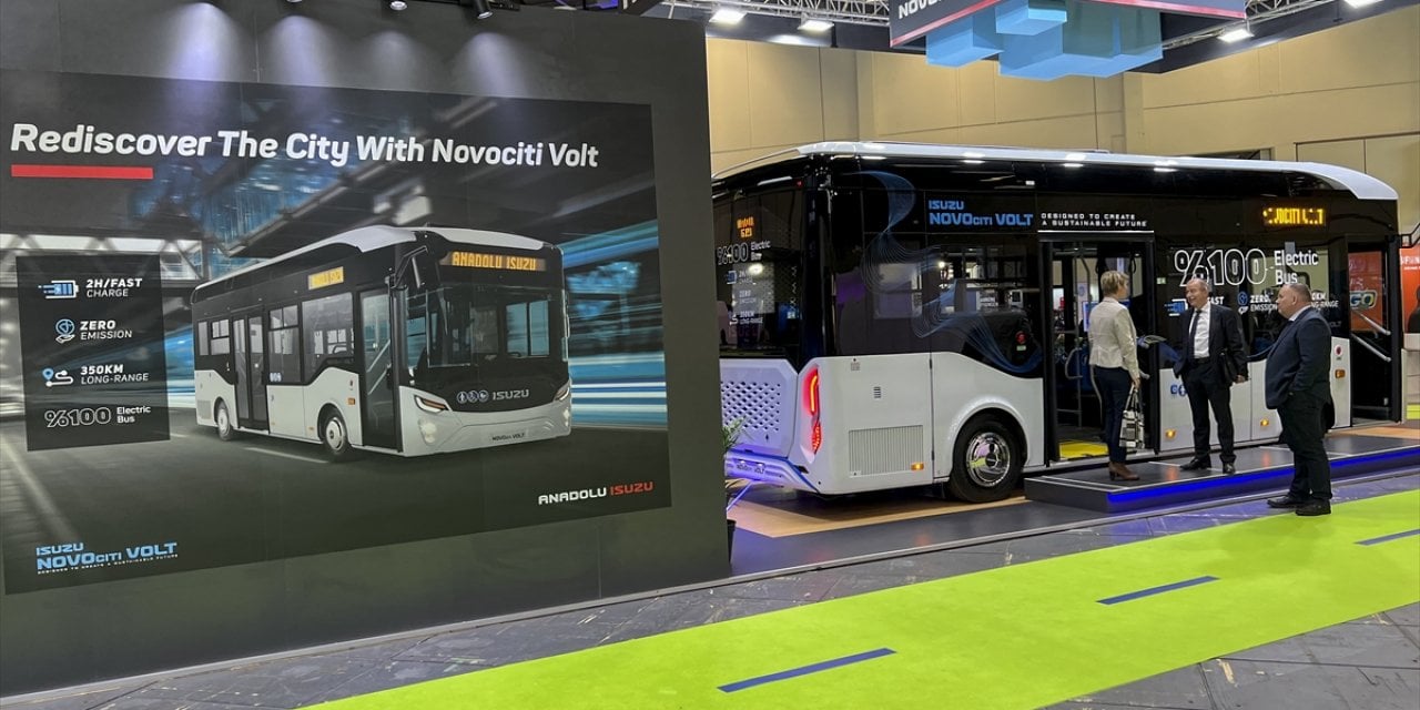Türk mühendislerin geliştirdiği çevre dostu elektrikli otobüsler Almanya'da sergilendi