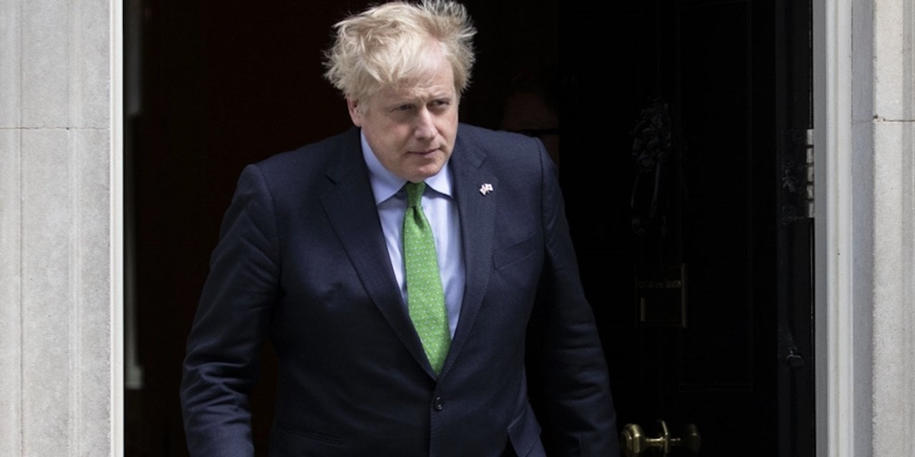 İngiltere'deki yerel seçimlerin sonuçları Başbakan Johnson üzerindeki baskıyı artırdı