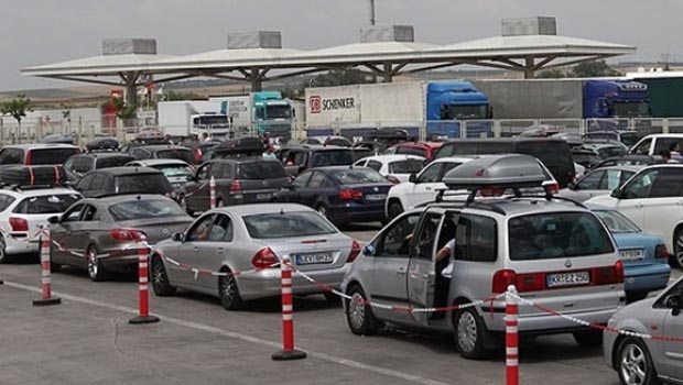 Kapıkule'de sınırları zorluyoruz