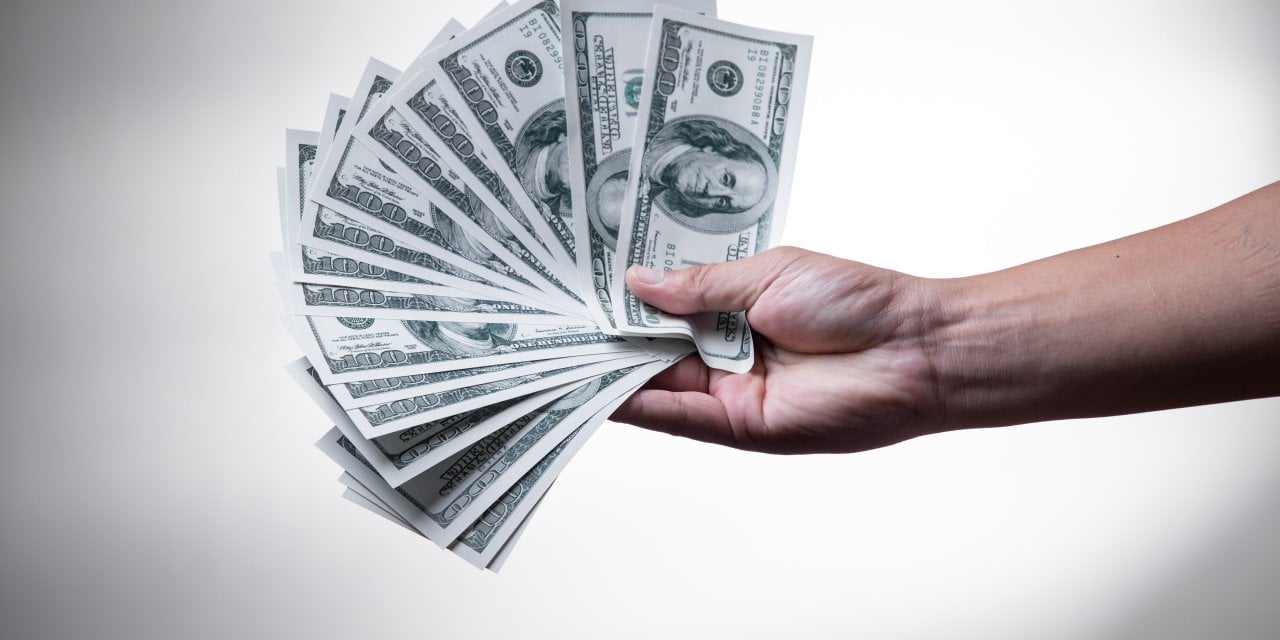 Ünlü ekonomistten korkutan dolar tahmini!