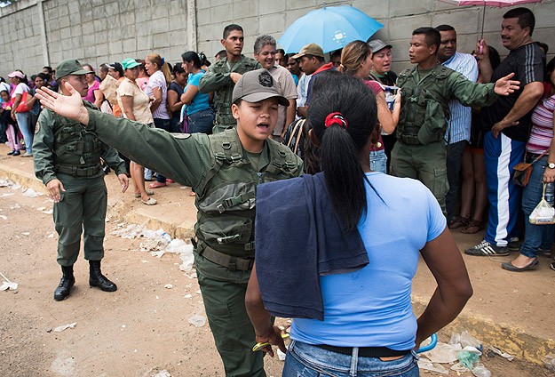Venezuela binden fazla Kolombiyalıyı sınır dışı etti