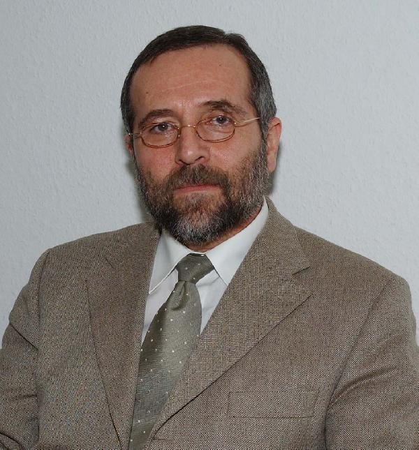 Almanya mültecilere sağlık kartı verecek