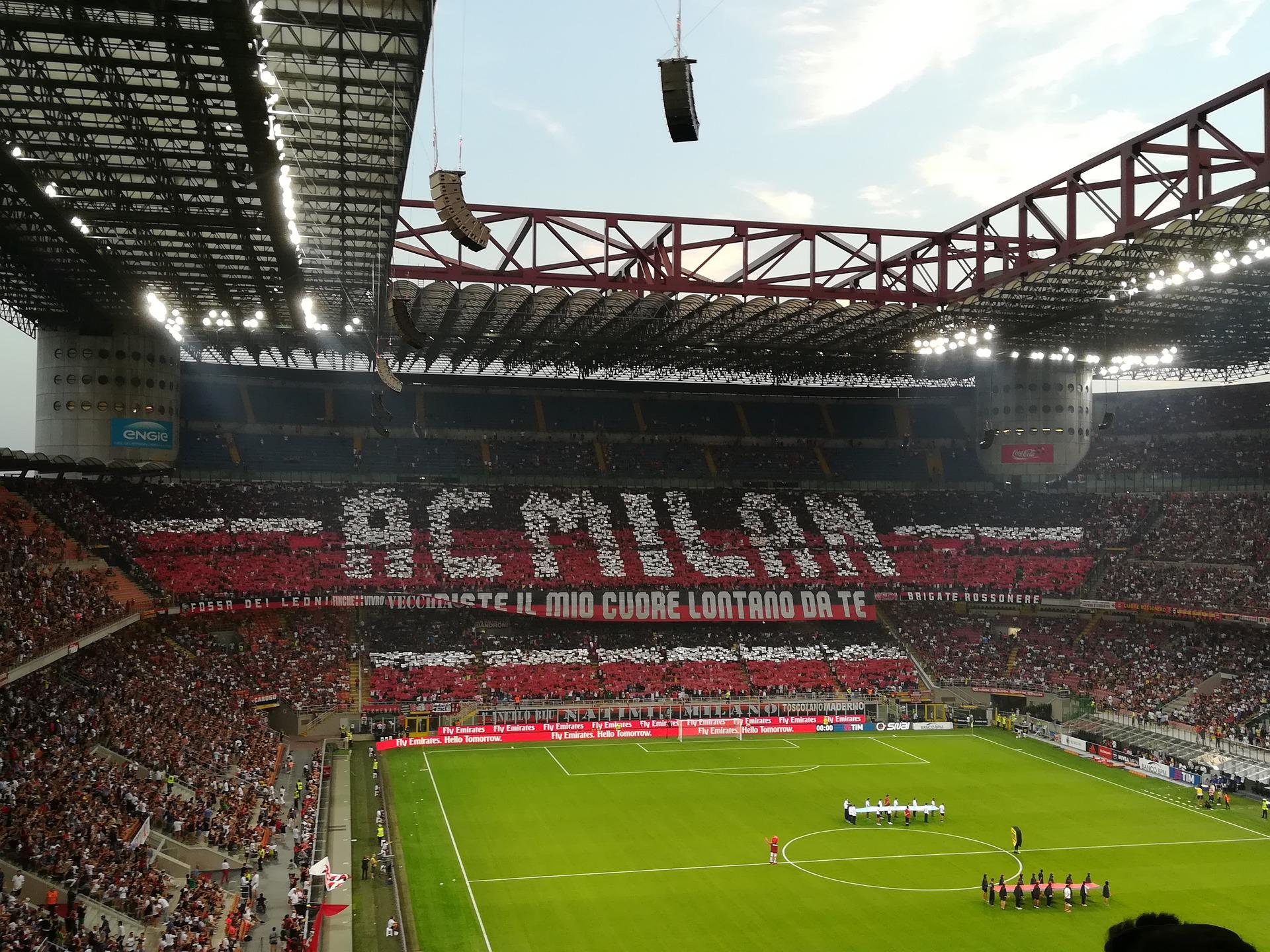 İtalya Serie A'da Milan, 11 yıl sonra şampiyon oldu