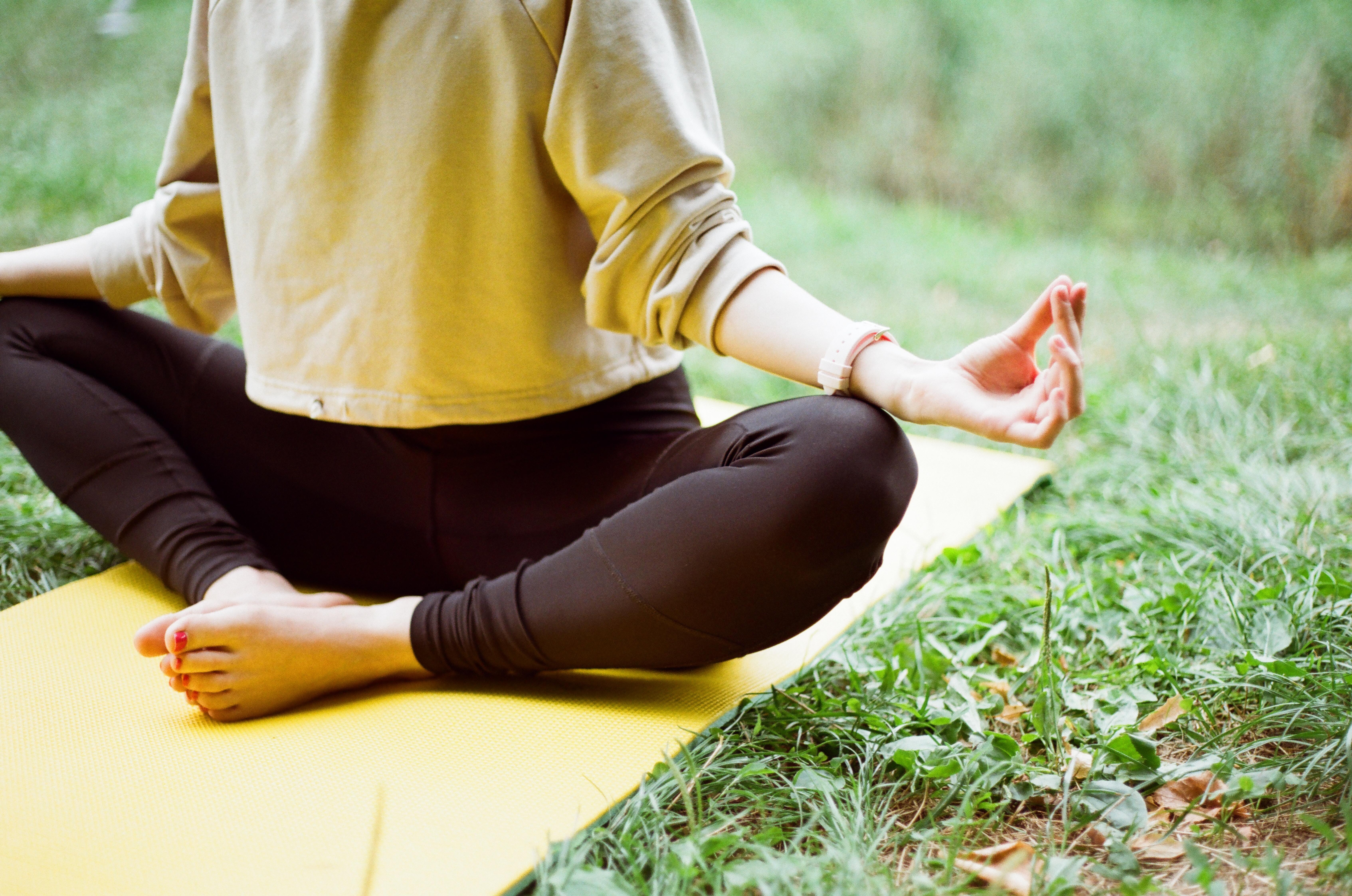 Yoga krizi: Yüzlerce kadın toplandı!