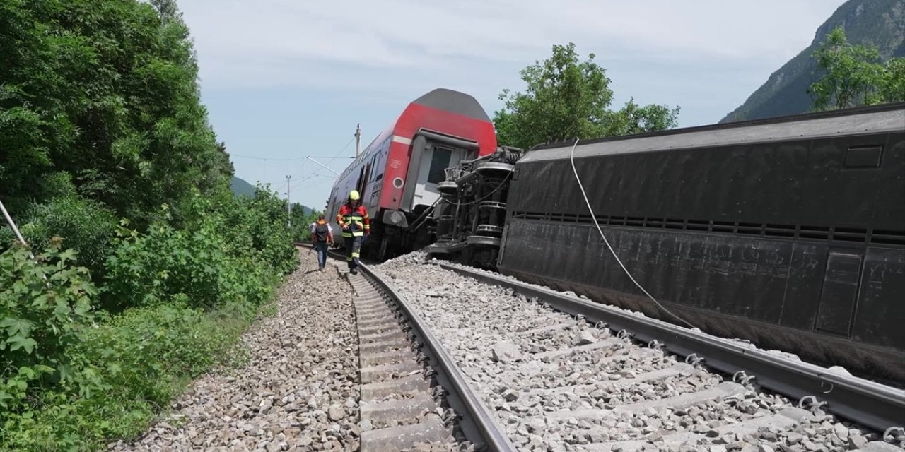 Bavyera'daki tren kazasında can kaybı 5’e yükseldi