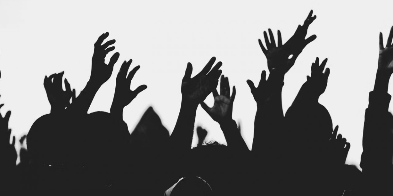 Ünlü rock grubu, tepkilerin ardından İsrail'deki konserlerini iptal etti