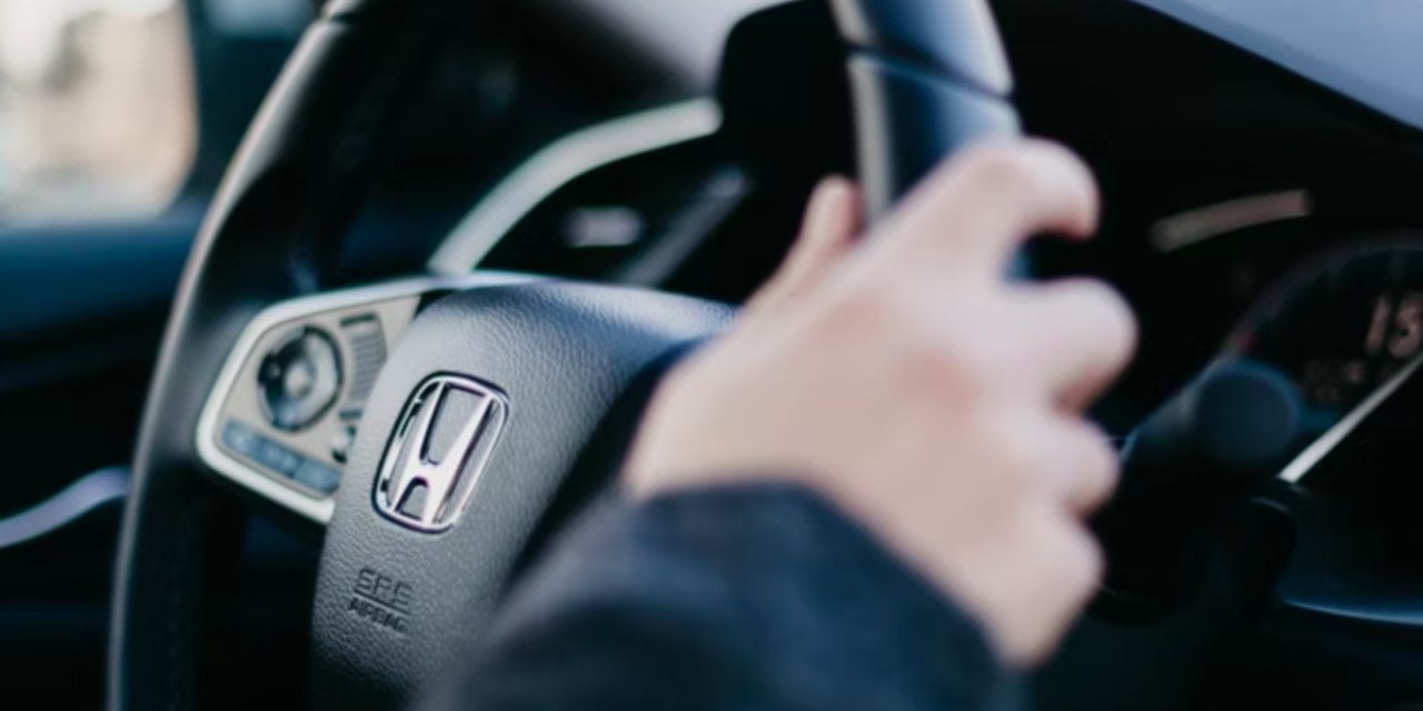 Honda tek kişilik ulaşım aracı 'Striemo'yu duyurdu !