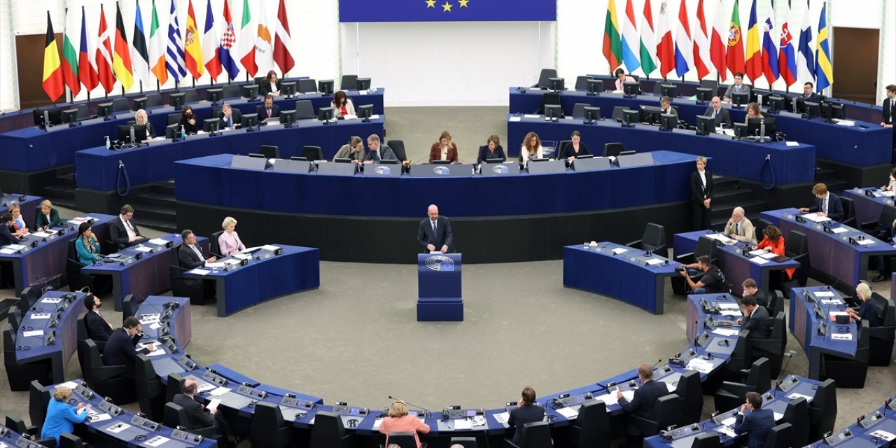 AB'den Türkiye'deki Suriyelilere 50 milyon euro ek nakdi yardım