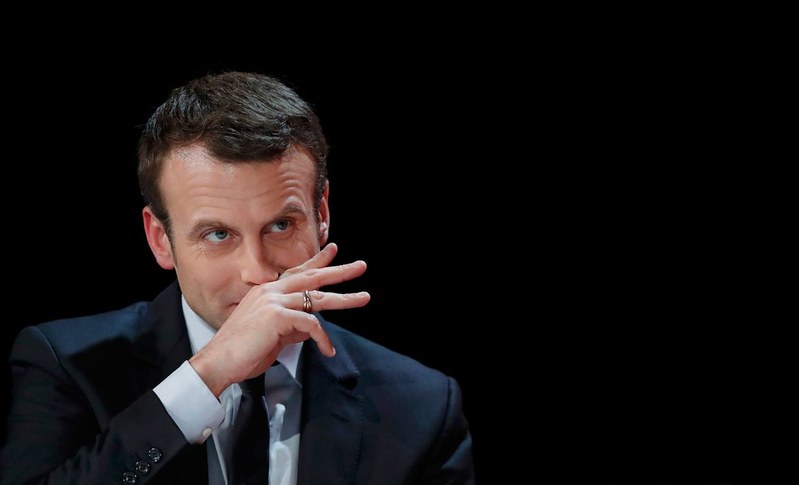Macron'a ağır darbe! Meclis'te çoğunluğu kaybetti