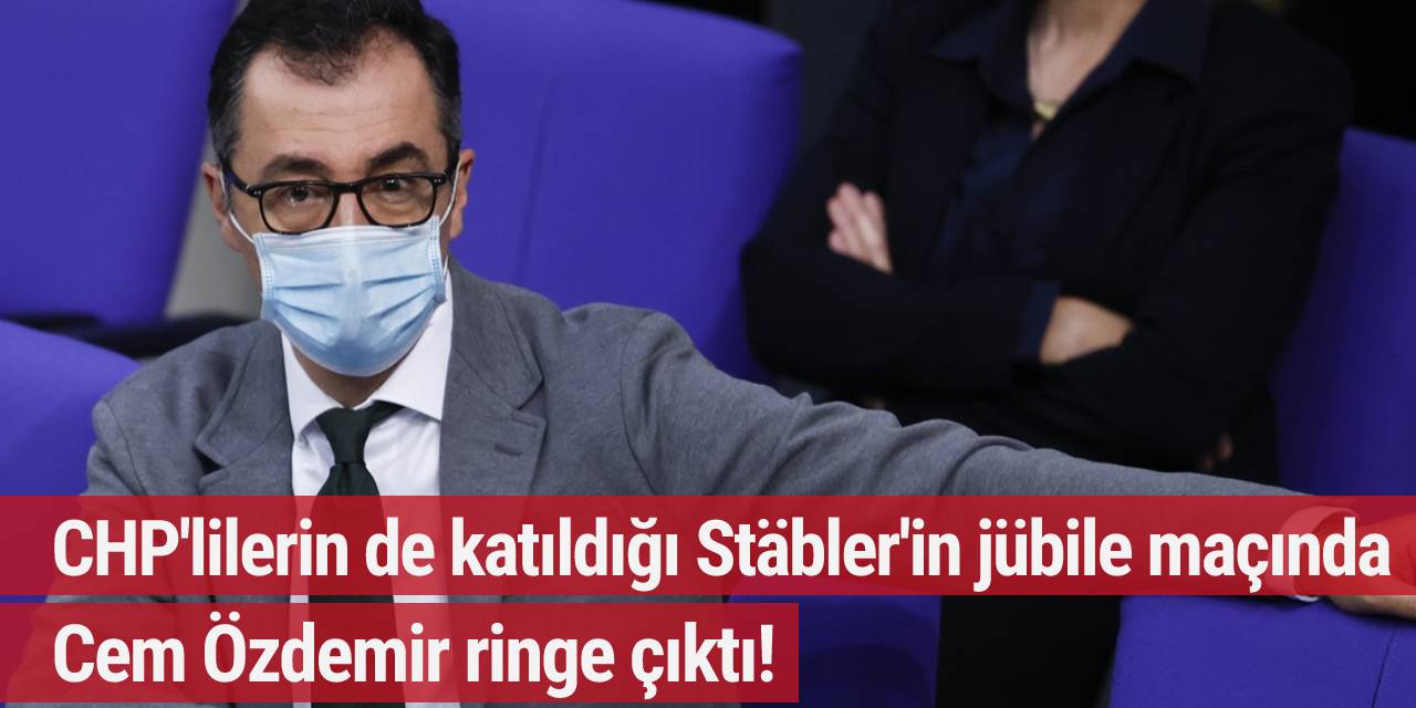 CHP'lilerin de katıldığı Stäbler'in jübile maçında Cem Özdemir ringe çıktı