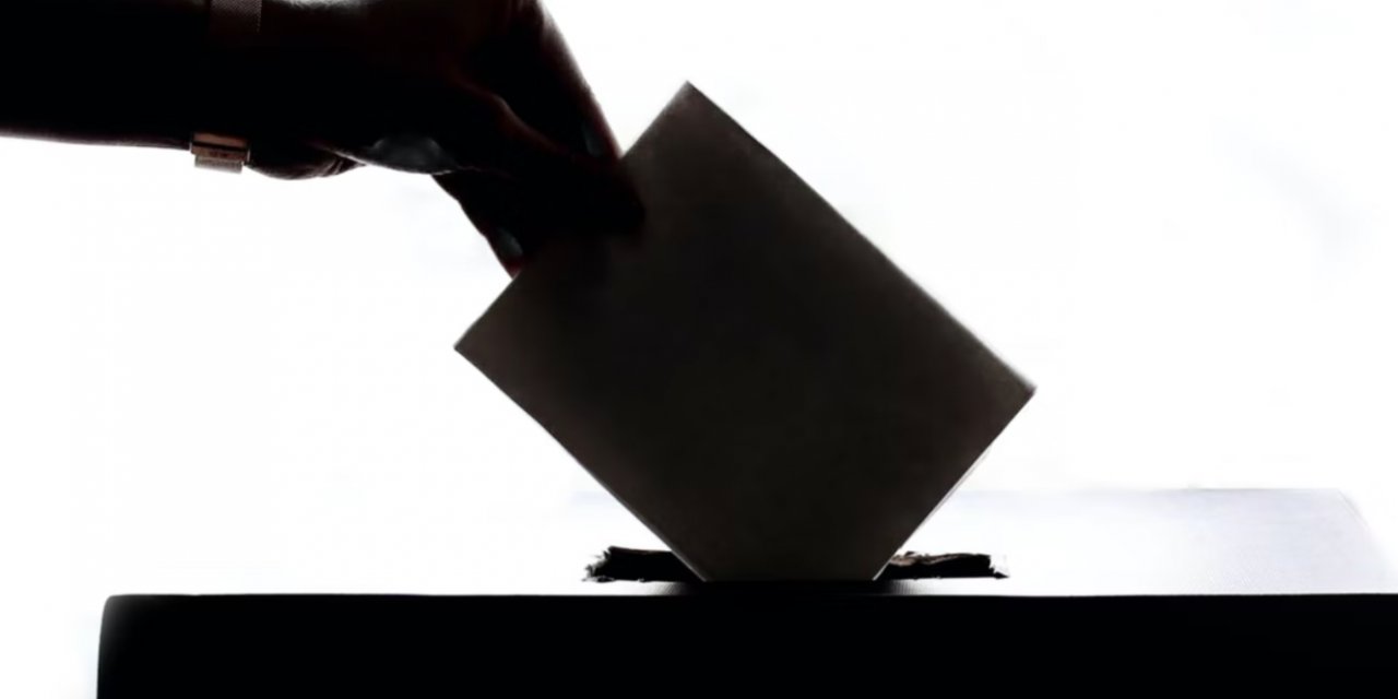 CDU ve Yeşiller koalisyon için oy kullandı