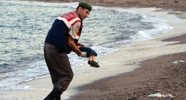 Aylan'ın ismi, o kumsalda yaşatılacak