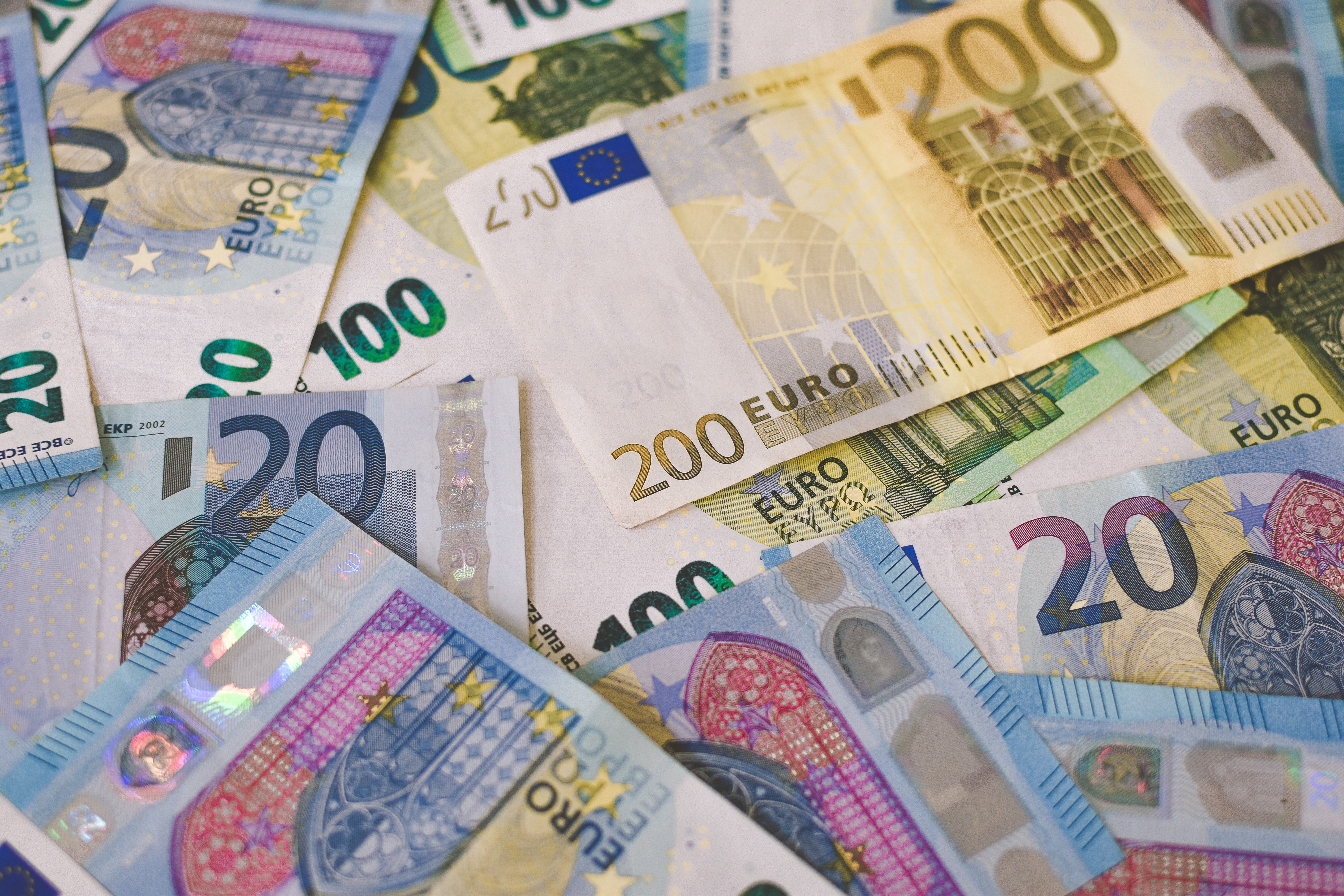 Euro Bölgesi'nde enflasyon nedeniyle gıda harcamaları azaldı