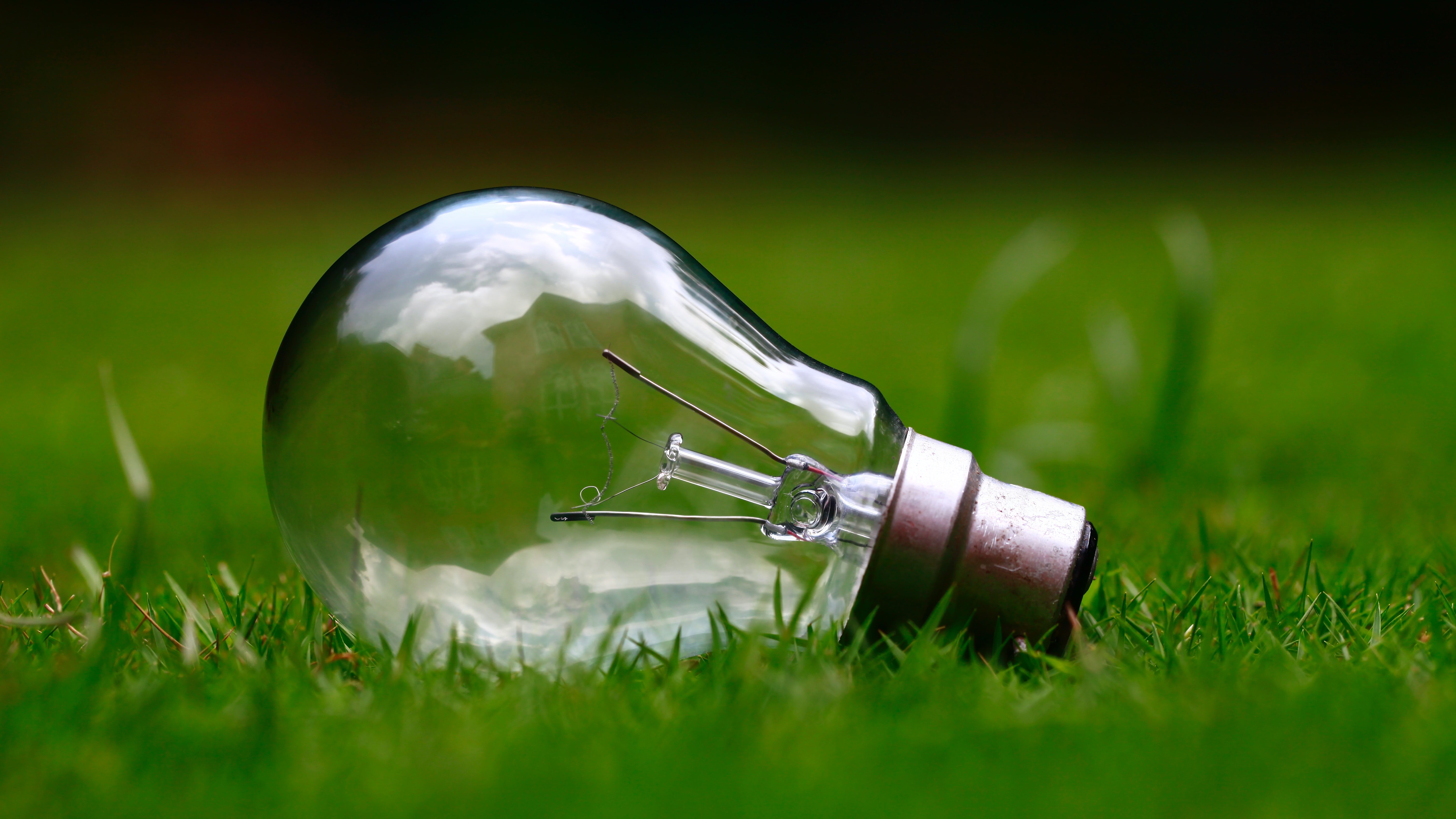 O ülkede halkın yüzde 62'si elektriğe erişemiyor