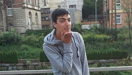 Almanya'da Türk gencin boğazını kestiler