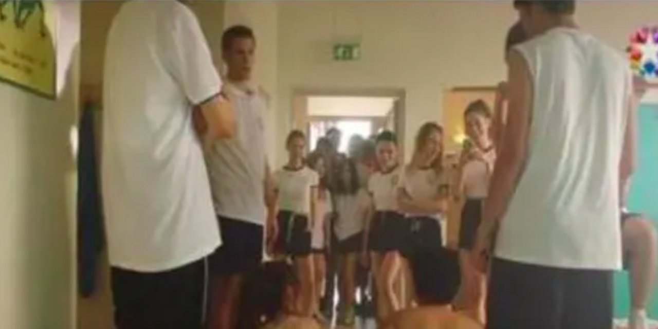 Duy Beni dizisindeki o sahneye tepki yağıyor!