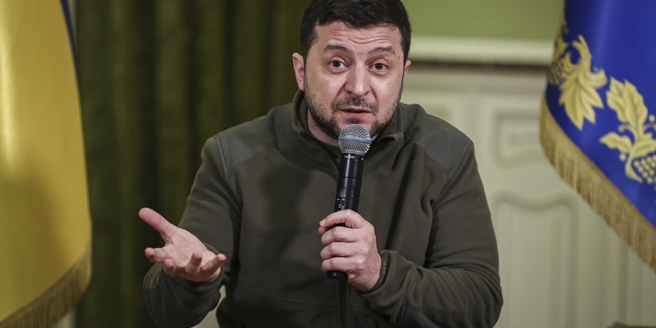Zelenskiy 2 kritik ismi görevden aldı